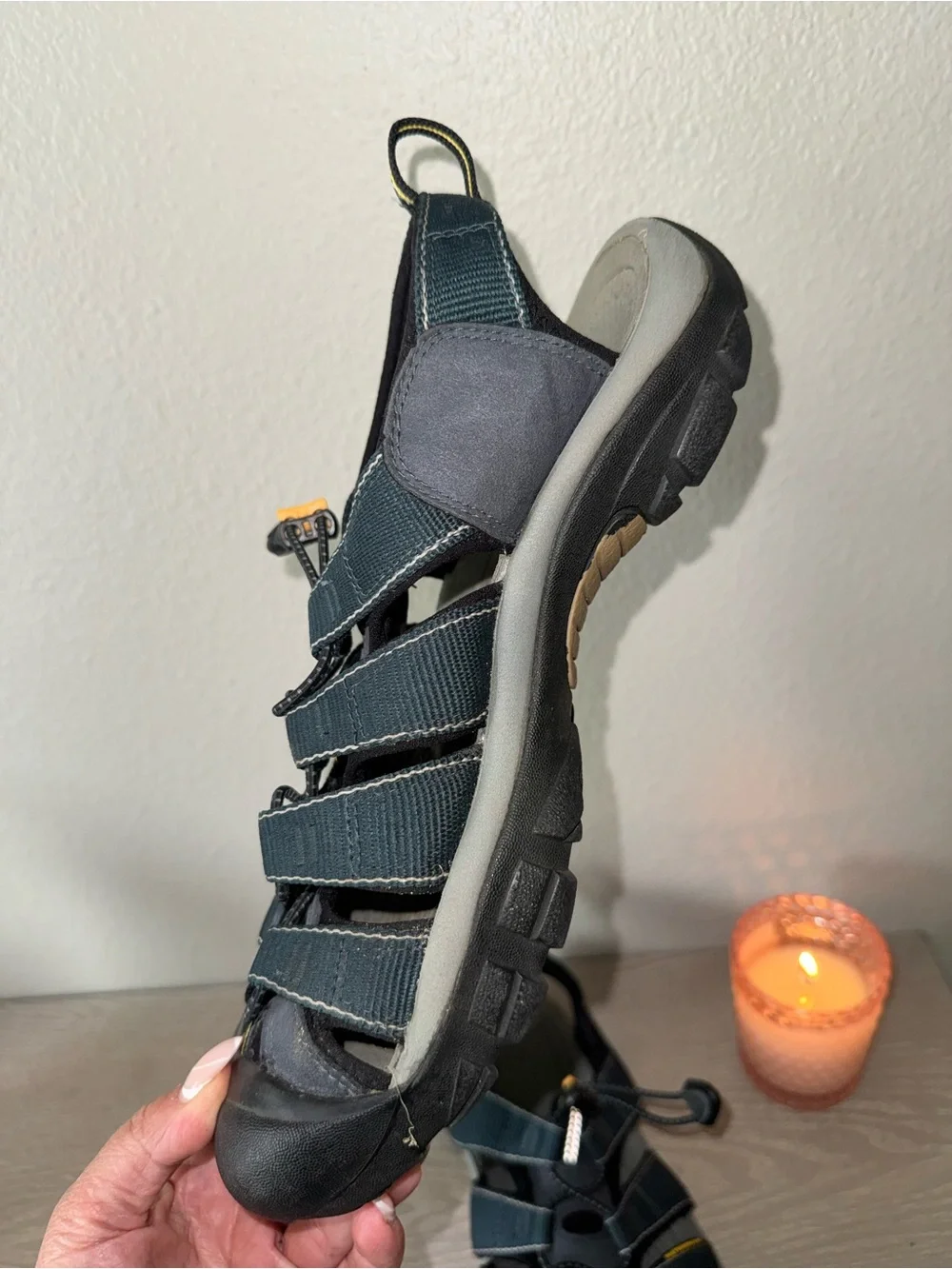 KEEN Men’s Newport H2 Closed Toe Water Hiking Sandal Navy Blue Gray Sz 10